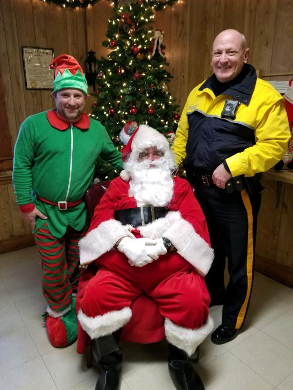Milton VFW holds children’s Christmas party Cape Gazette